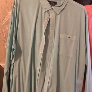 Vineyard Vines Shirts - Vineyard Vines button down shirt Vineyard Vines Shirts - Vineyard Vines button down shirt